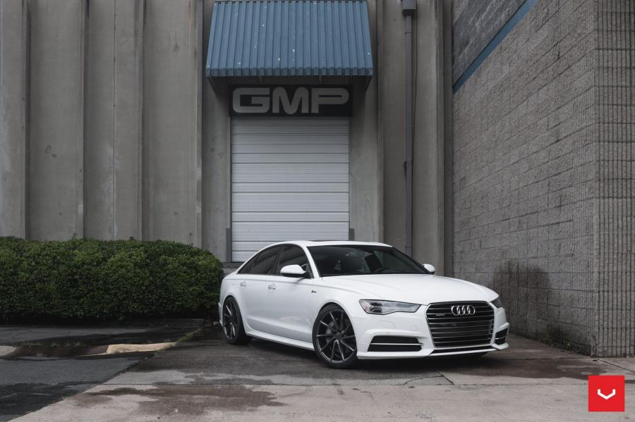  Audi A6 1.8T S-Line Sedan on Vossen Wheels (CVT) 2017 года  (фото 1 из 4)
